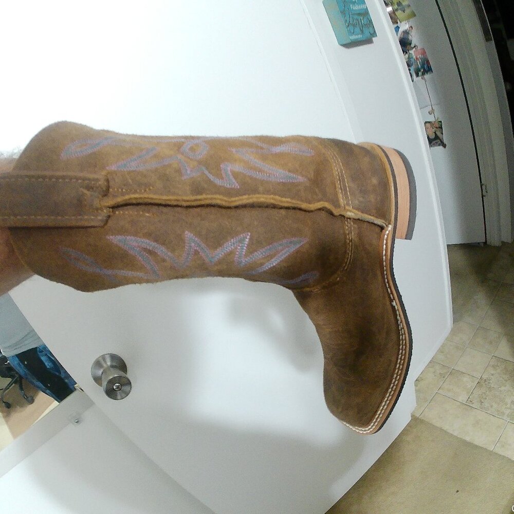 female justin cowboy boots
